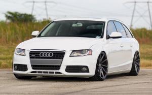 Audi A4 Avant 2.0T on Vossen Wheels (CVT) 2016 года